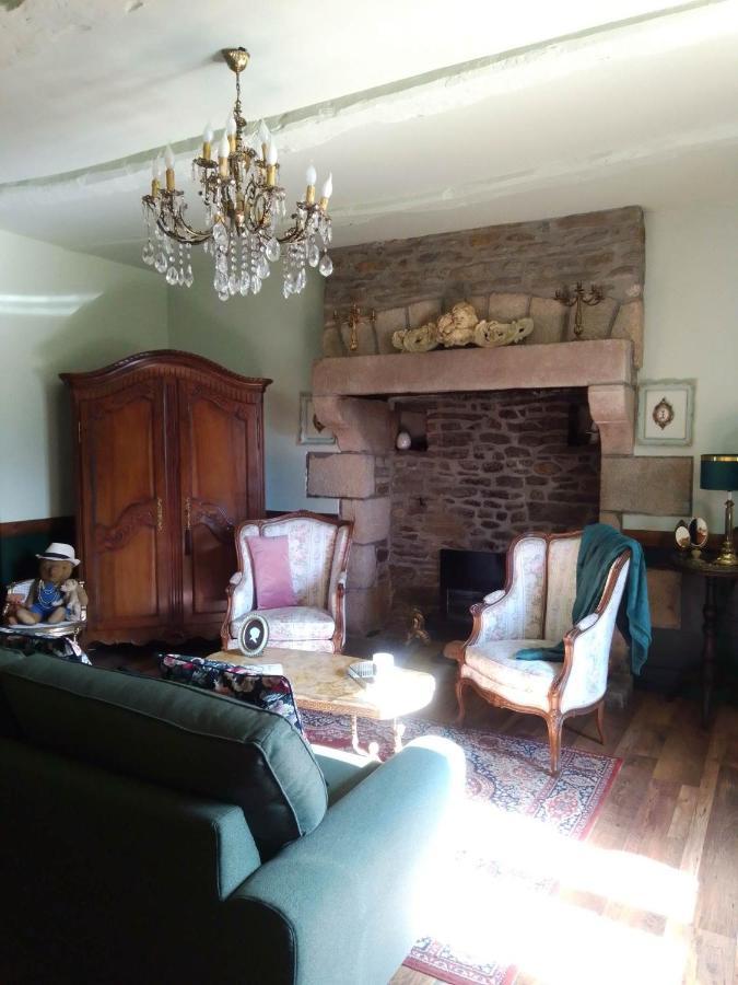 La Menardiere Serenitatis Chambre D'Hotes Petit Dejeuner Compris Corseul 外观 照片